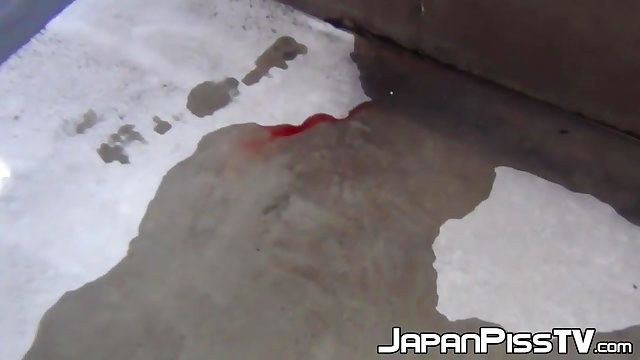 Real Japanese amateurs filmed peeing all around town